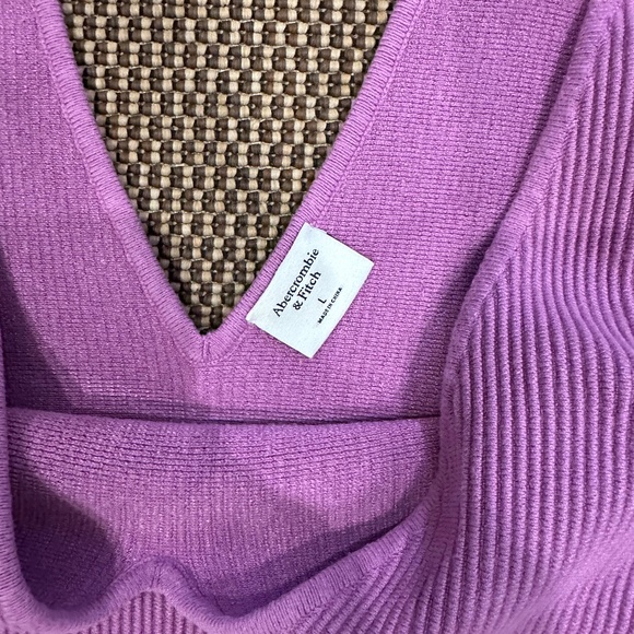 ABERCROMBIE & FITCH LADIES SCULPT KNIT TANK PURPLE SIZE LARGE - Picture 3 of 3